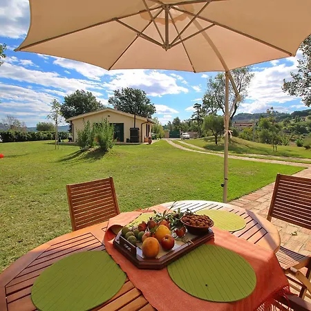 Holiday home Cottage In Montelabbate With Pool, Garden, Bbq, Parking Montelabbate