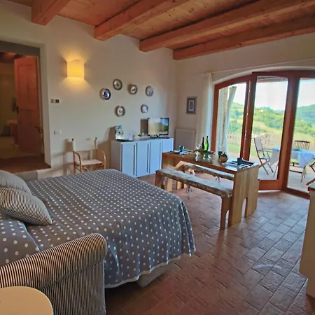 Cottage In Montelabbate With Pool, Garden, Bbq, Parking